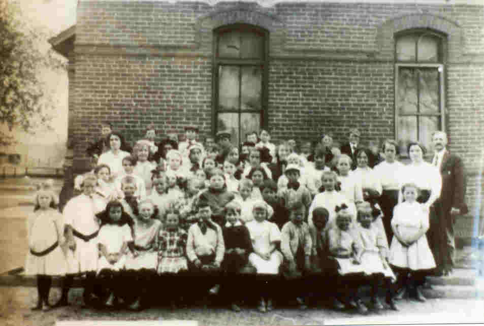 Picture - Students and Teachers, date unknown